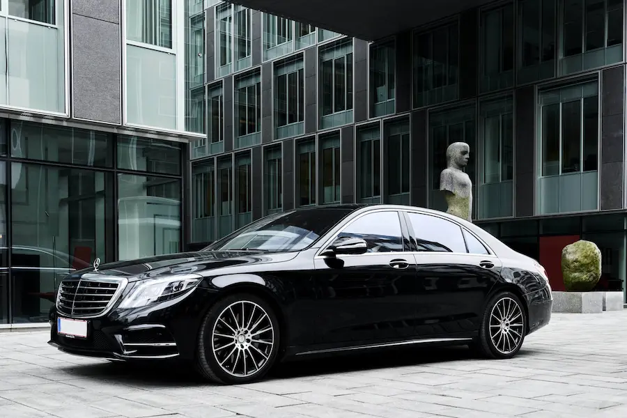 Mercedes-luxury-car